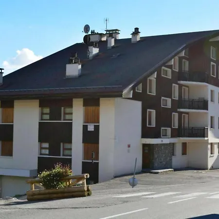 2 Pieces + Mezzanine, Centre Chinaillon, Balcon Sud, Parking Prive - Fr-1-241-190 *