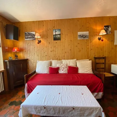 Apartment 2 Pieces + Mezzanine, Centre Chinaillon, Balcon Sud, Parking Prive - Fr-1-241-190