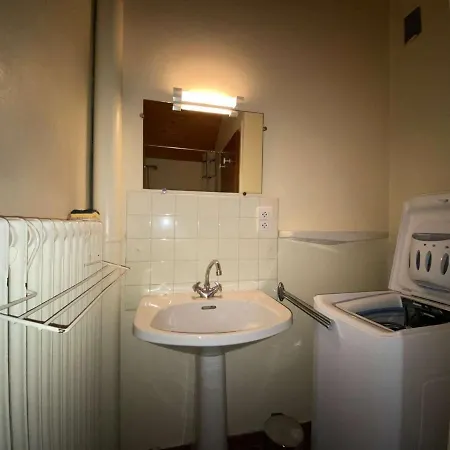 Apartment 2 Pieces + Mezzanine, Centre Chinaillon, Balcon Sud, Parking Prive - Fr-1-241-190